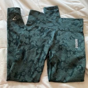 Gently Used Gymshark Green Camo Leggings Size Small